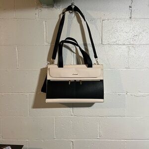 Lovevook  Black and Cream Handbag with Wristlet